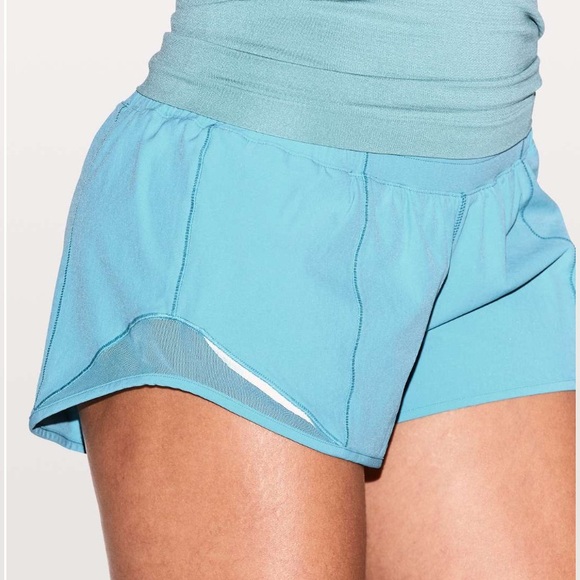 Lululemon Hotty Hot Short II *2.5” in Eton Blue Size 12 - Picture 4 of 13